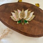 Lotus Center Clip - White