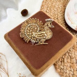 Peacock Center Clip - Neutral Shades